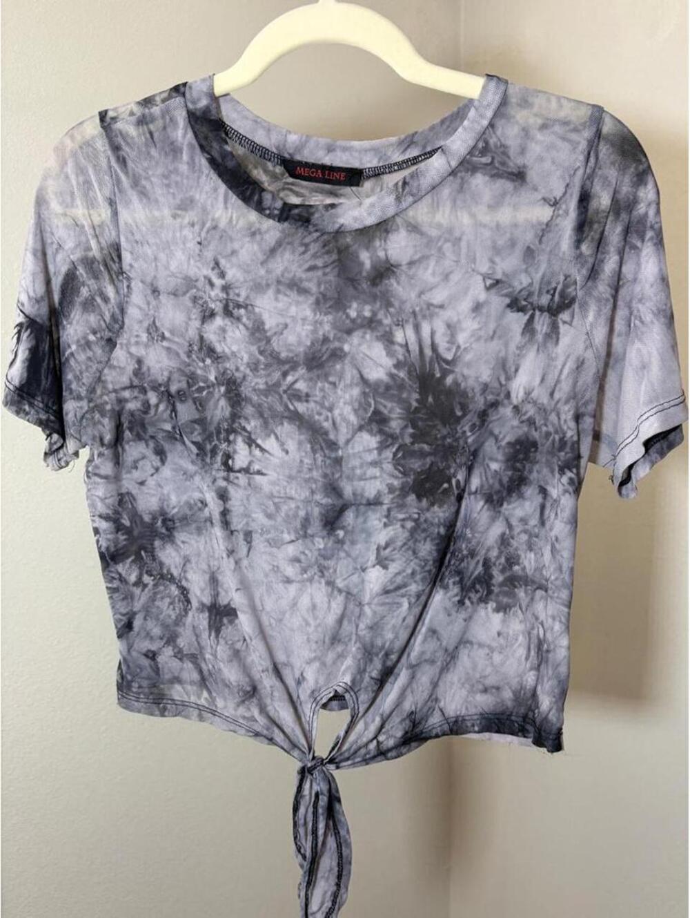 Gray and Black Tie-Dye Crop Top with Front Tie, Women's Size Medium